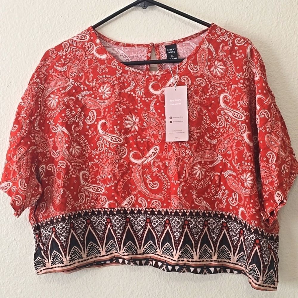 Emery Rose Boho Paisley‎ Top Xl